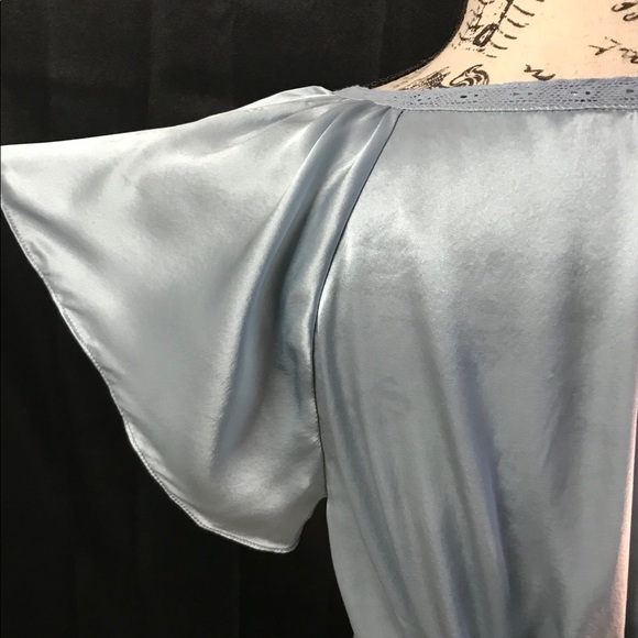 BCBGMaxarzia Pale Blue Silk Empire Waist Blouse Sm - Picture 6 of 8